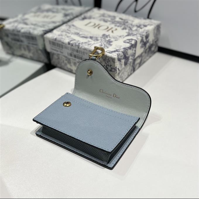 2025228Y 180P182140786